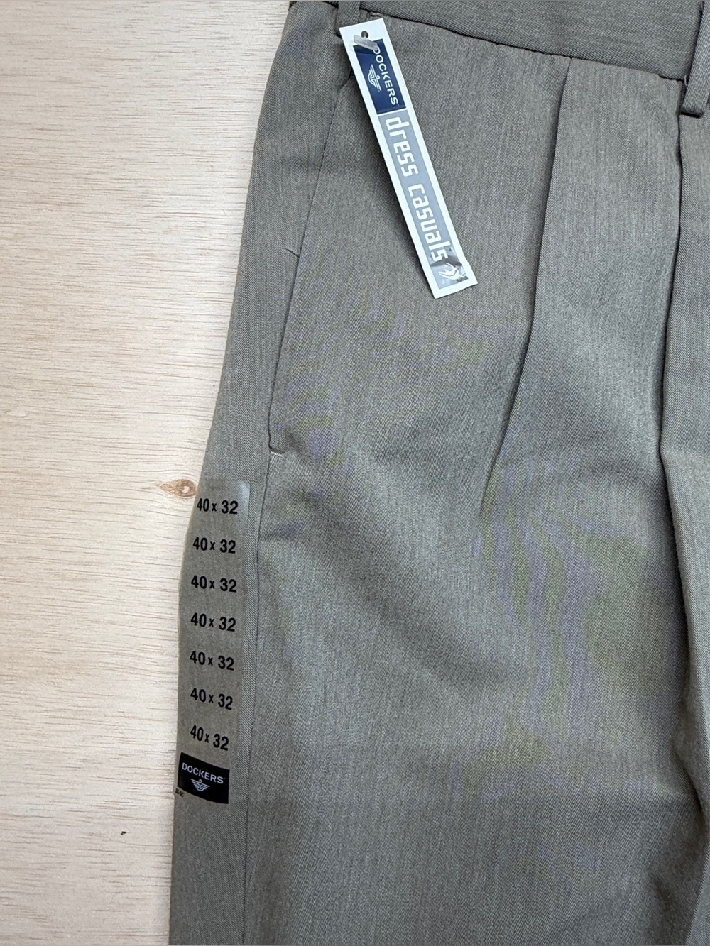 NWT Dockers Mens Dress Casual Pleated Pants Gray Size 40x32 Cuffed Hem - Picture 3 of 7